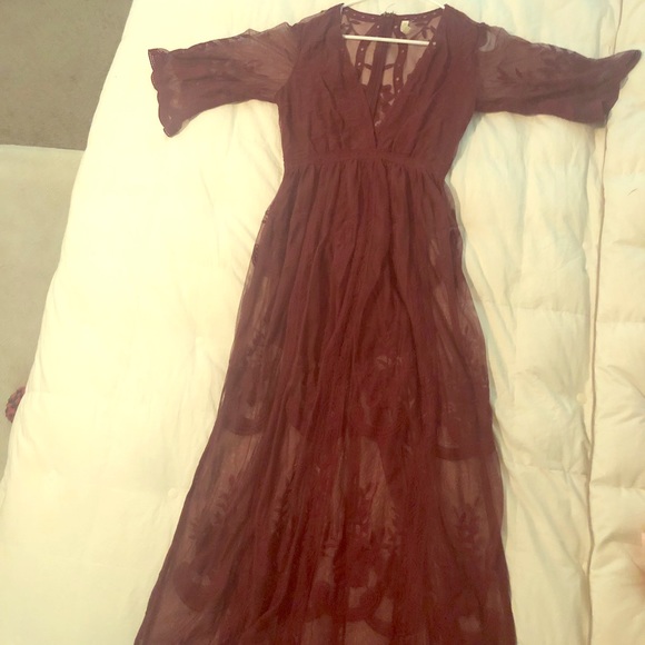 Plunging V lace romper - Picture 1 of 4